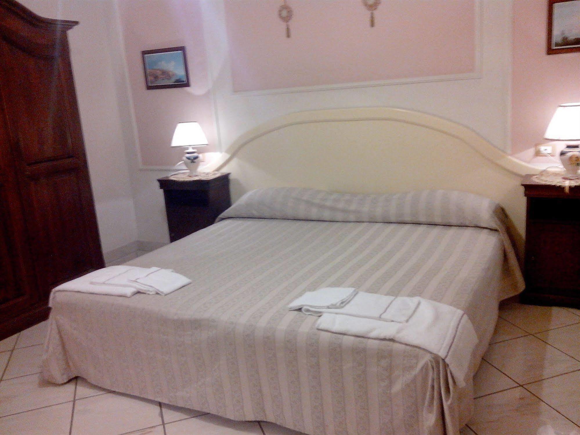 Bed & Breakfast Napoli Centrale Kültér fotó